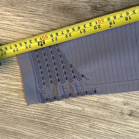 Gymshark Energy Seamless High Waisted Leggings in Steel Blue W/ Mesh Details - Picture 4 of 9